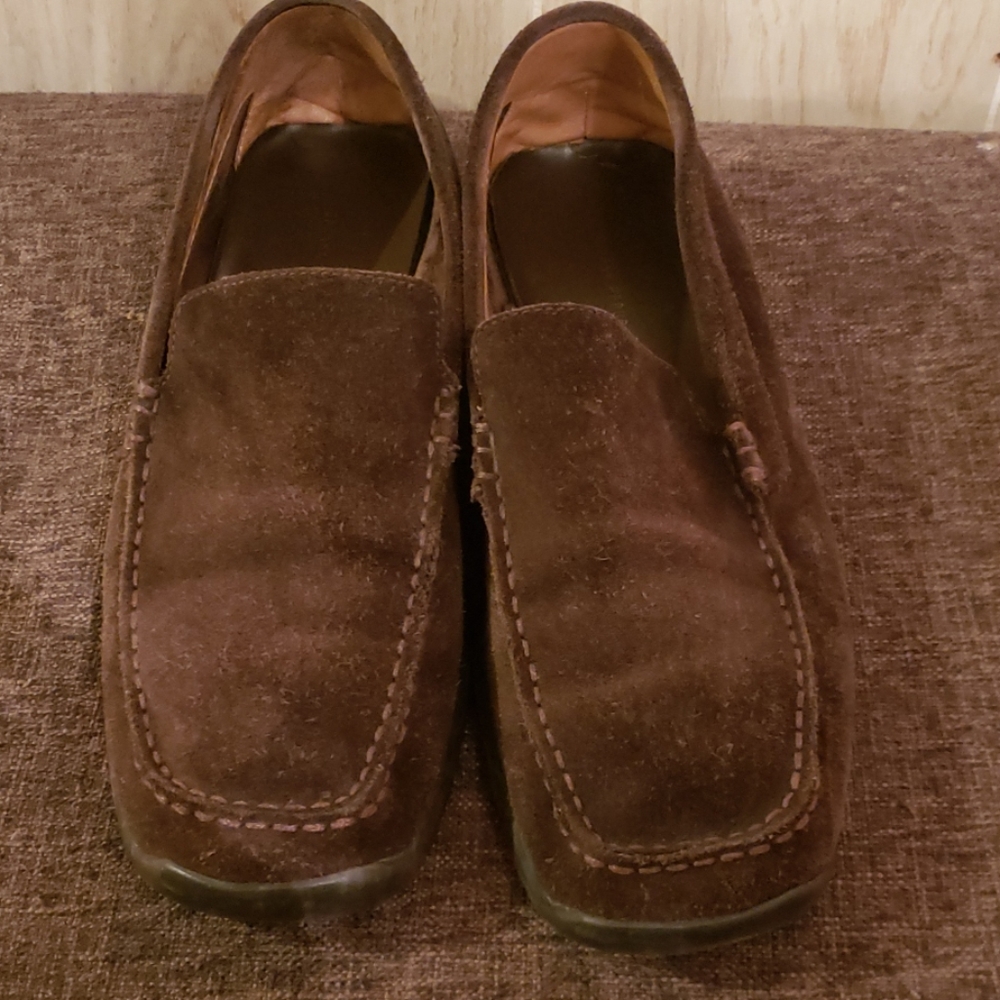 Shoes - Picture 2 of 6